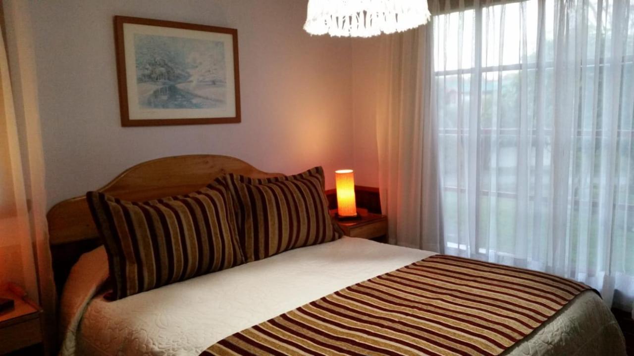 Hotel Y Cabanas Molino Viejo 푸에르토바라스 외부 사진
