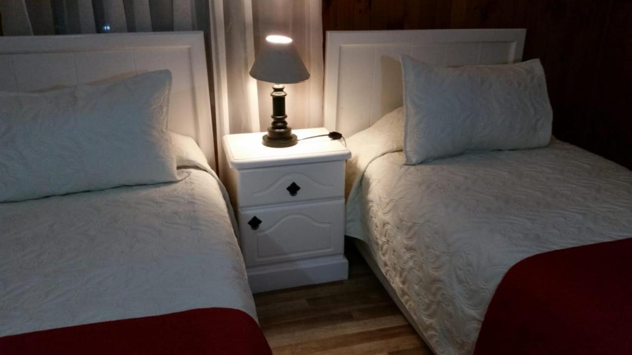 Hotel Y Cabanas Molino Viejo 푸에르토바라스 외부 사진